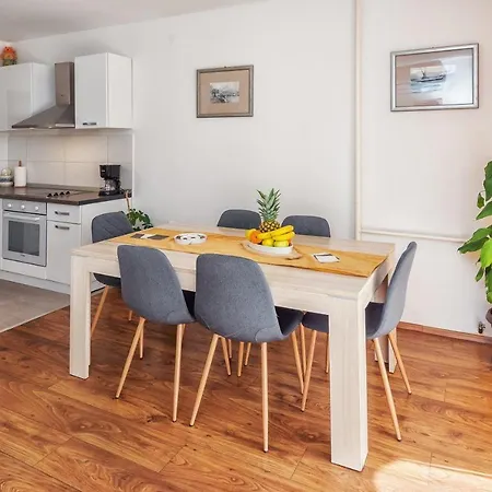 Neda Apartamento Split