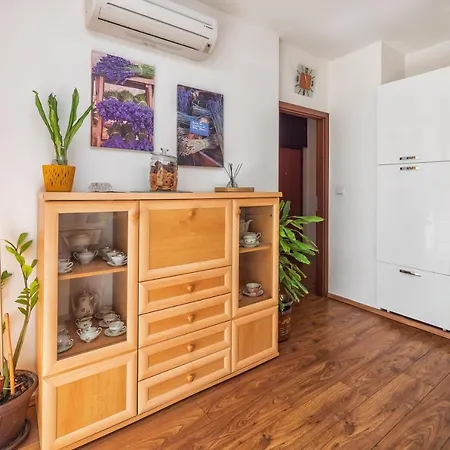 Neda Апартаменты